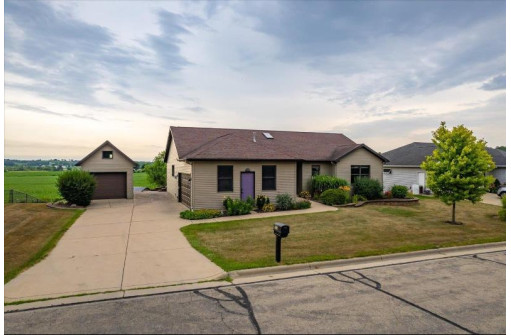 514 Montesian Court, Monticello, WI 53570