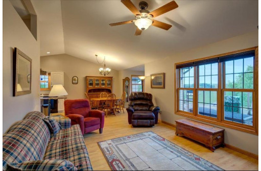 514 Montesian Court, Monticello, WI 53570