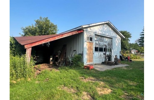 S2663 County Road V, Reedsburg, WI 53959