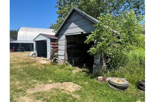 S2663 County Road V, Reedsburg, WI 53959