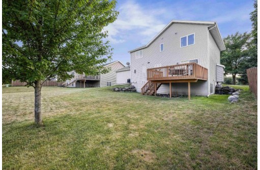 1167 N Thompson Road, Sun Prairie, WI 53590