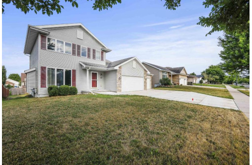 1167 N Thompson Road, Sun Prairie, WI 53590