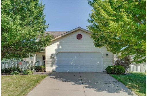 1398 Prairie Rose Drive, Sun Prairie, WI 53590