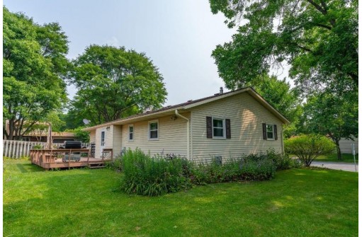 2802 Muir Field Road, Madison, WI 53719