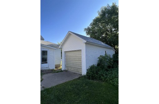 635 N Jefferson Street, Lancaster, WI 53813