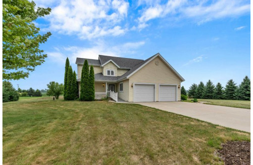 W9474 Nicholas Drive, Beaver Dam, WI 53916