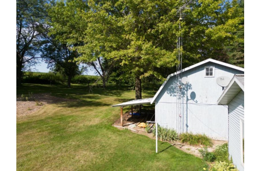 W734 County Road G, Randolph, WI 53956