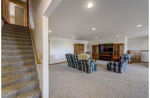 205 Watertower Circle, Iron Ridge, WI 53035-9643