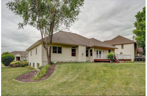 2013 Foggy Mountain Pass, Waunakee, WI 53597