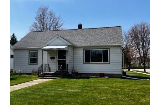 722 Grove Street, Beaver Dam, WI 53916