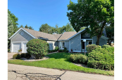 28 Quail Ridge Drive, Madison, WI 53717