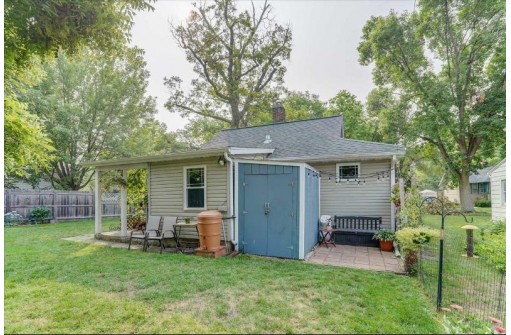 2562 Upham Street, Madison, WI 53704