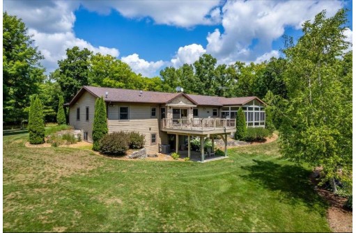 W11337 Van Buren Road, Columbus, WI 53925