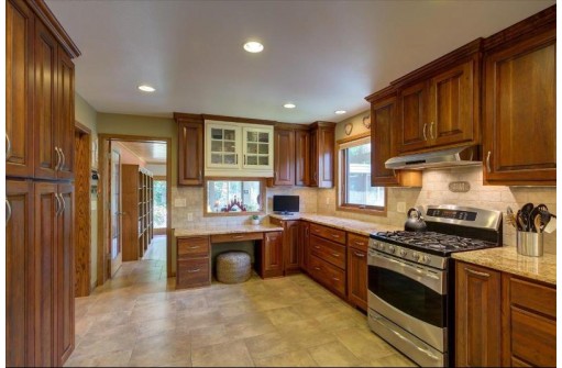 W11337 Van Buren Road, Columbus, WI 53925