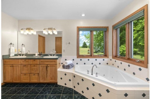 W5253 Highland Drive, New Glarus, WI 53574