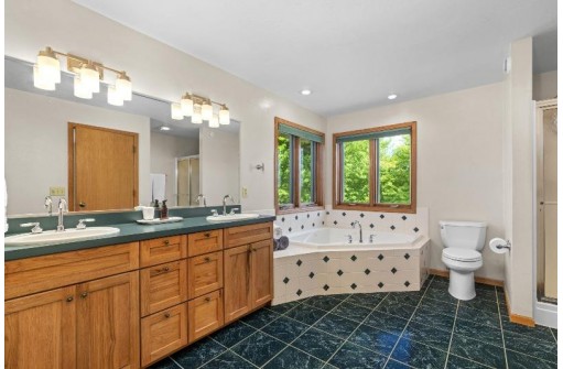 W5253 Highland Drive, New Glarus, WI 53574