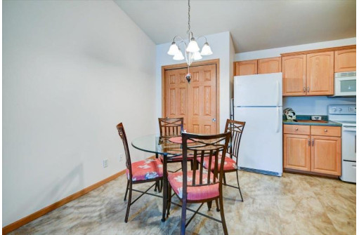 5342 Westport Road 5, Madison, WI 53704