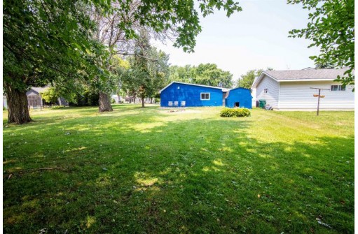 404 Mill Street, Fox Lake, WI 53933-9428