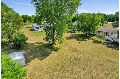 N6735 Donlin Drive, Pardeeville, WI 53954