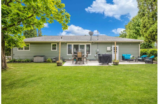 919 Laura Street, Sun Prairie, WI 53590