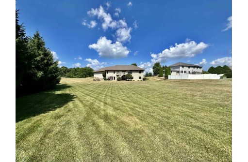 5124 N Old Orchard Drive, Janesville, WI 53545