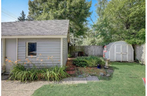 2102 Packers Avenue, Madison, WI 53704