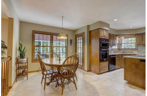 7421 Longmeadow Road, Madison, WI 53717