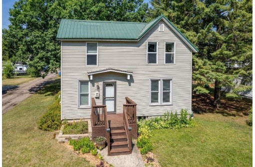 815 West Street, Baraboo, WI 53913