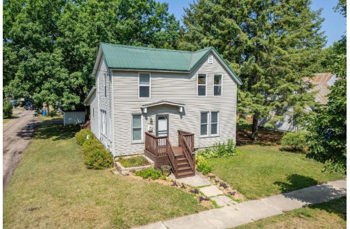 815 West Street, Baraboo, WI 53913