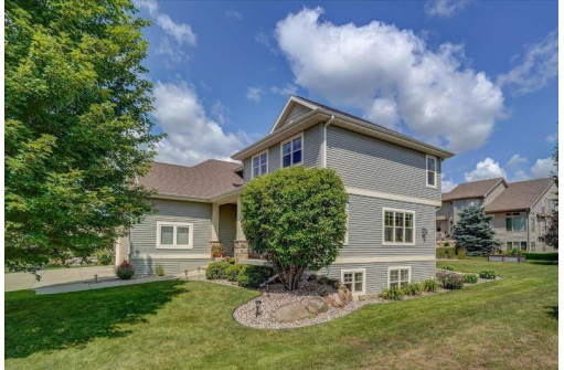 4429 Memorial Circle, Windsor, WI 53598