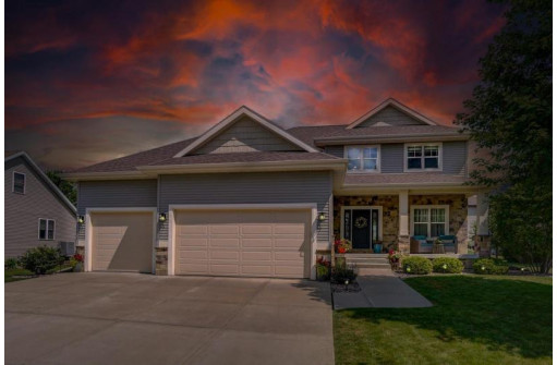 4429 Memorial Circle, Windsor, WI 53598