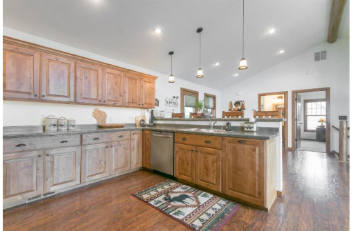 W5581 Castaway Drive, New Lisbon, WI 53950