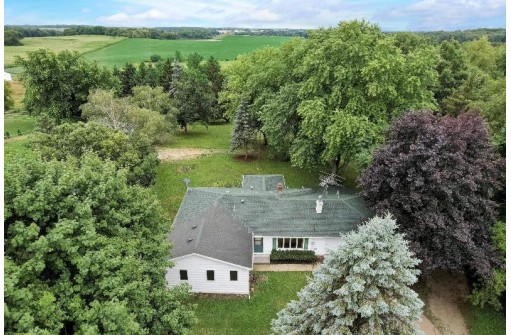 12826 E L J Townline Road, Whitewater, WI 53190