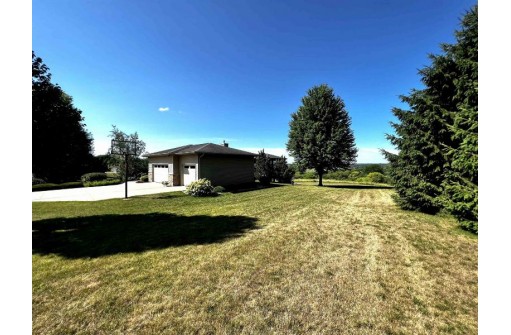 W5253 Windmill Ridge Road, New Glarus, WI 53574-9459