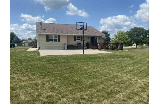 592 Abey Drive, Evansville, WI 53536