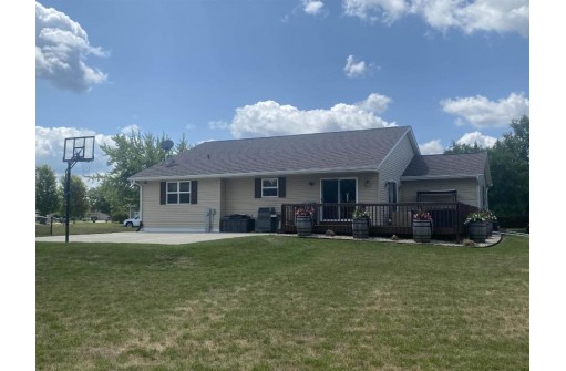 592 Abey Drive, Evansville, WI 53536