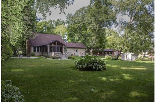 1377 Hommen Road, Deerfield, WI 53531