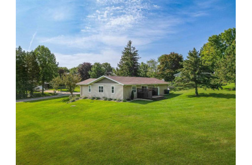 3435 Valley Woods Drive, Verona, WI 53593