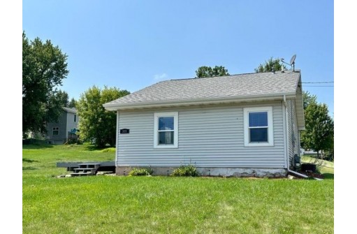 311 S Van Buren Street, Lancaster, WI 53813