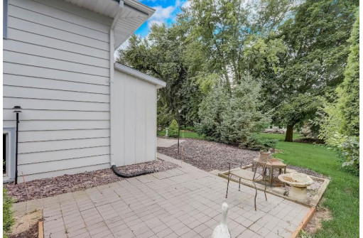 122 Walker Drive, Madison, WI 53714