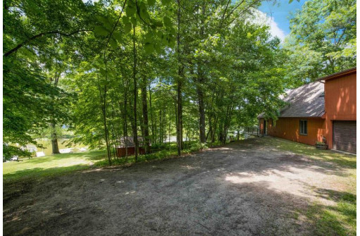 S629 E Redstone Drive, La Valle, WI 53941