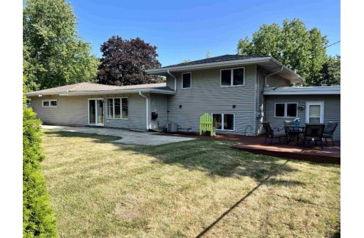 2317 W Memorial Drive, Janesville, WI 53548