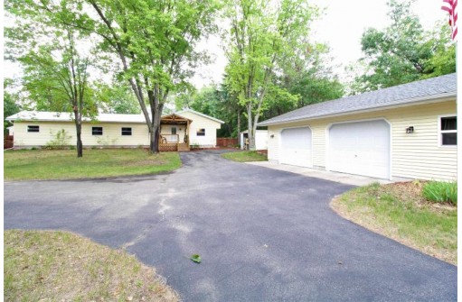 743 Fiesta Drive, Nekoosa, WI 54457