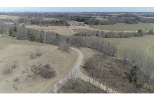 L708 E Dutch Hollow Road, La Valle, WI 53941