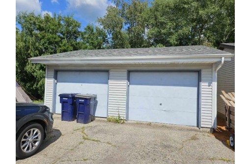 1516-1522 Holly Drive, Janesville, WI 53546