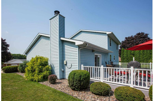 607 Carleton Drive, Lancaster, WI 53813