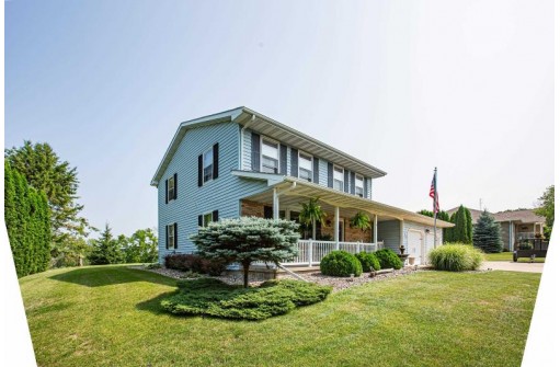 607 Carleton Drive, Lancaster, WI 53813