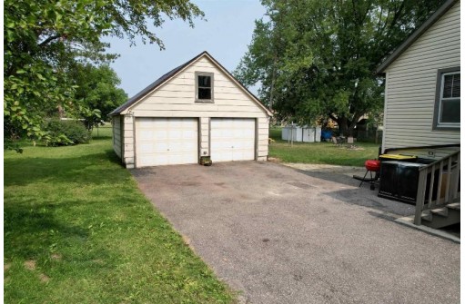 623 Grove Street, Mauston, WI 53948