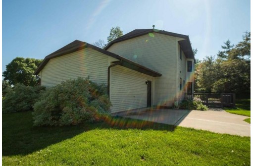 3922 Sunnyvale Drive, DeForest, WI 53532