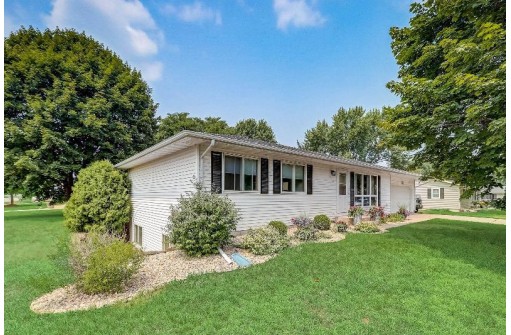 205 15th Street, Prairie Du Sac, WI 53578-1370